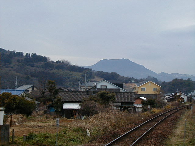 taku train station 2.JPG, 1/3/2005, 63 kB