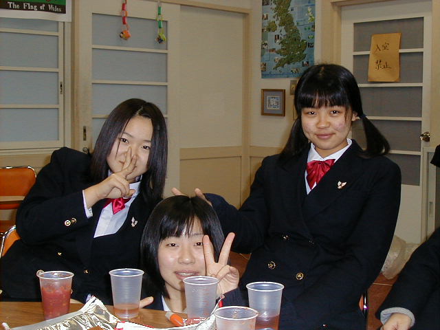 Saga Shogyo 04.JPG, 57701 bytes, 1/1/1998