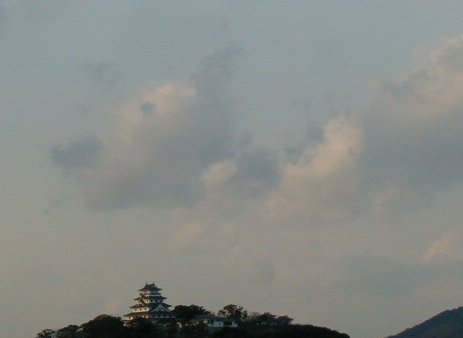 karatsu castle from distance.JPG, 1/3/2005, 14 kB