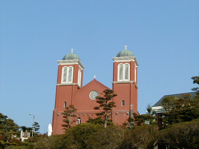 church from a distance.JPG, 1/3/2005, 58 kB