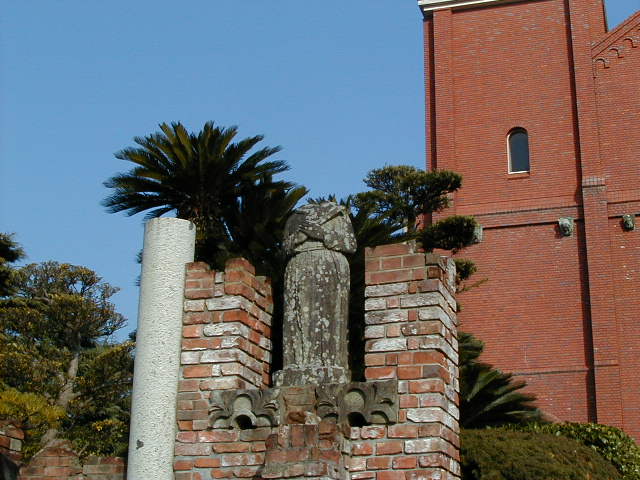 original statue.JPG, 1/3/2005, 60 kB