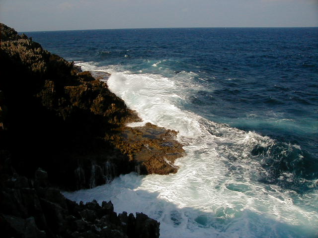 hedorocks2.jpg, 59986 bytes, 11/24/2000