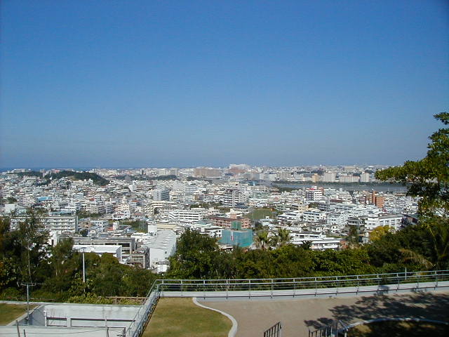 naha.jpg, 62311 bytes, 11/26/2000