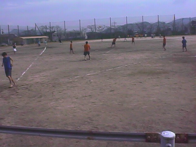 kickball2.jpg, 50728 bytes, 10/9/1999