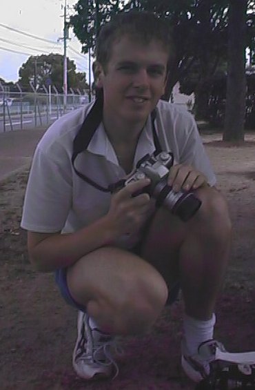 kim at the softball game.jpg, 34388 bytes, 10/17/1999