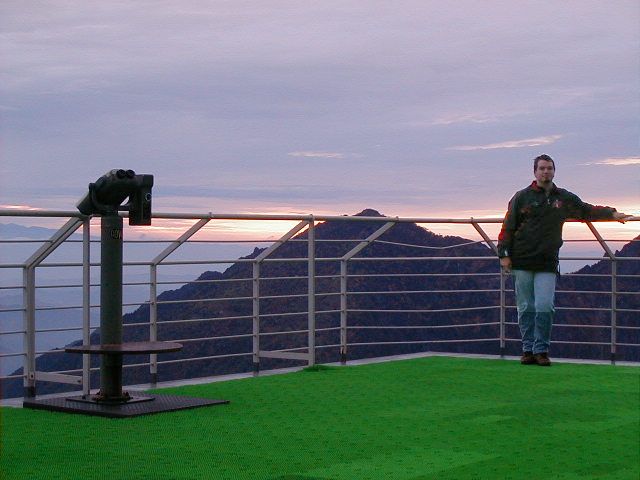nishiandi.jpg, 48532 bytes, 10/14/2000