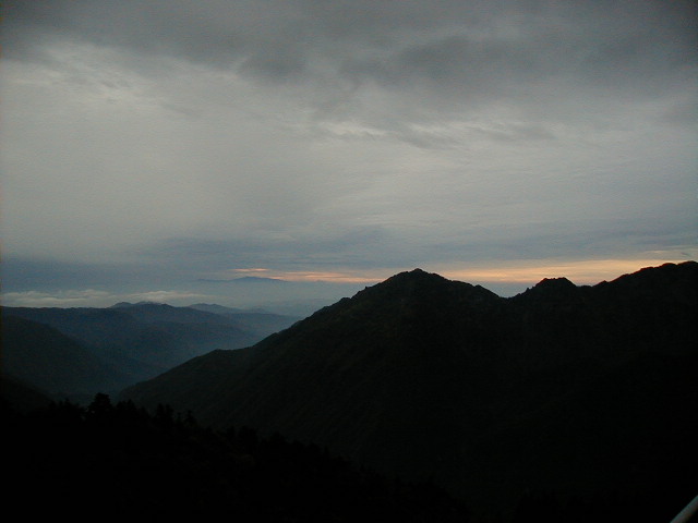 nishihotakadake10.jpg, 48526 bytes, 10/8/2000