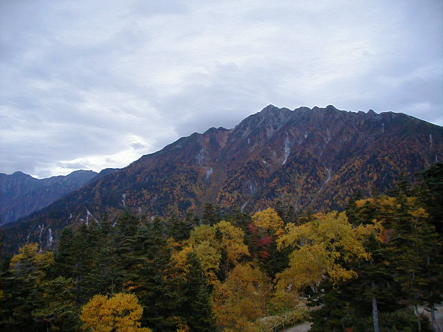 nishihotakadake2.jpg, 60381 bytes, 10/8/2000