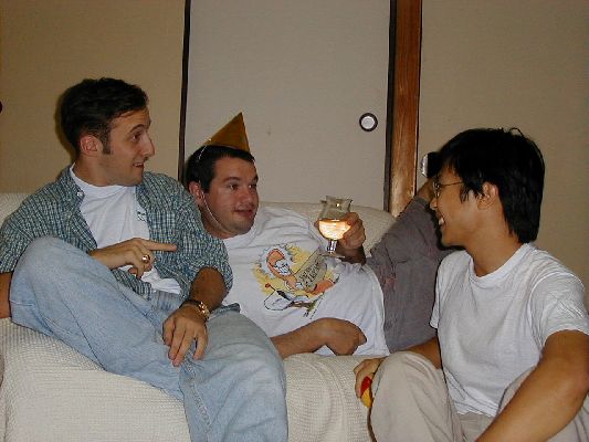 conversing.jpg, 39439 bytes, 9/26/2000