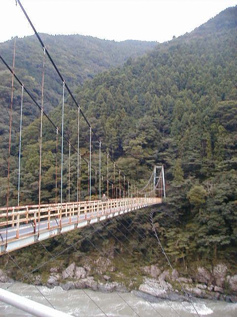 meandbridge.jpg, 69777 bytes, 9/18/2000