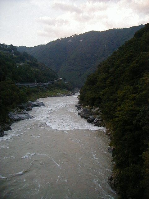 riverview32.jpg, 52371 bytes, 9/18/2000