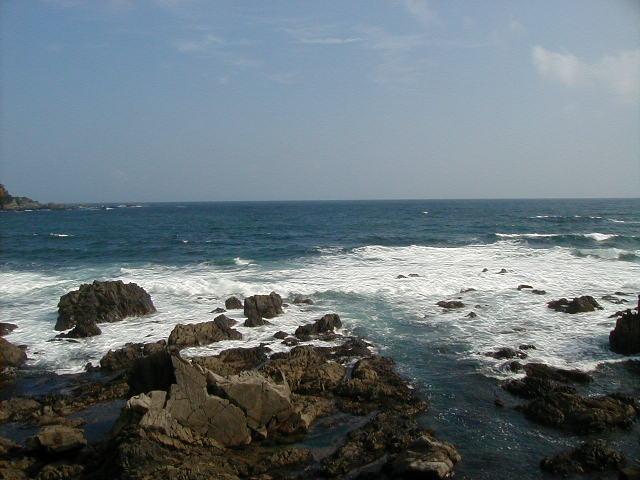 rockycoast2.jpg, 57244 bytes, 1/1/1998
