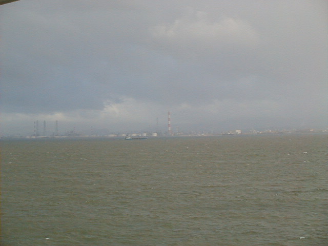 shipview4.jpg, 53737 bytes, 1/1/1998