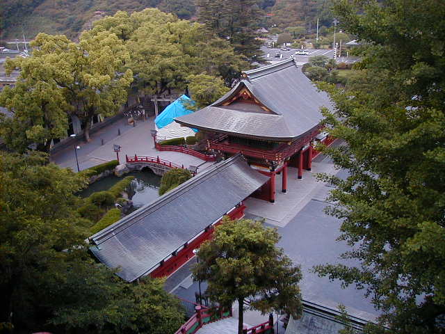 awshrine10.jpg, 64406 bytes, 2001/05/20