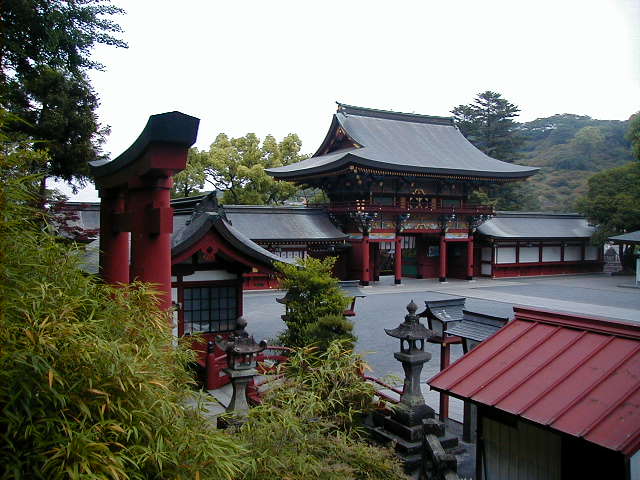 awshrine3.jpg, 62436 bytes, 2001/05/20
