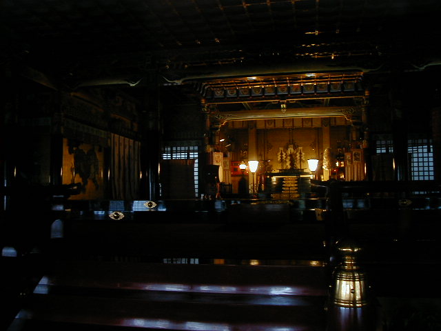 awshrineinside.jpg, 53223 bytes, 2001/05/20