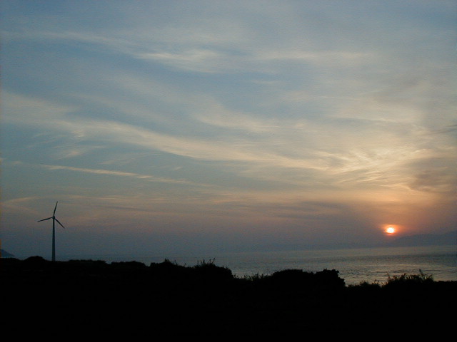 awsunset3.jpg, 48872 bytes, 2001/05/19