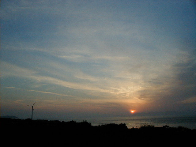 awsunset4.jpg, 51448 bytes, 2001/05/19