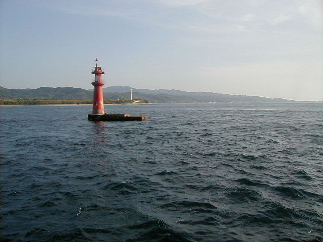 dolphinlighthouse.jpg, 57949 bytes, 1998/01/01