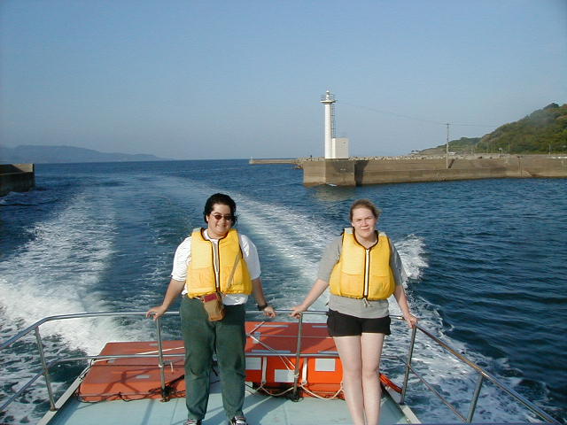 dolphinsandykim.jpg, 59688 bytes, 1998/01/01