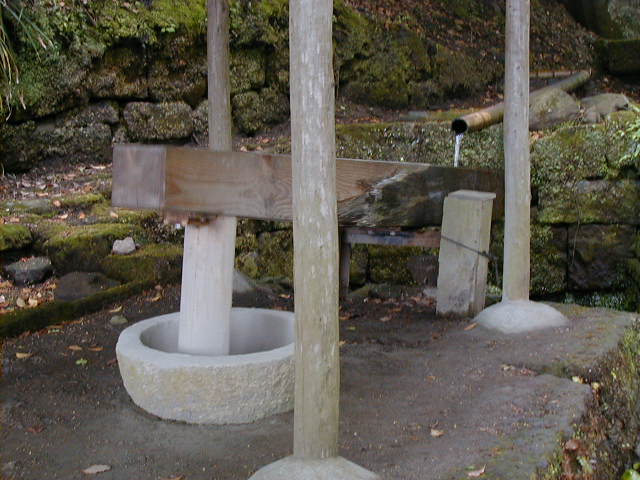 gardenmortar2.jpg, 60741 bytes, 2001/05/06