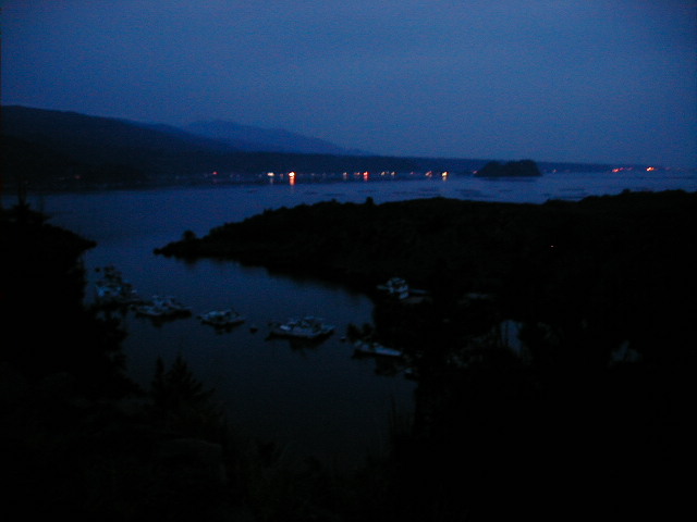 nightview.jpg, 49276 bytes, 2001/05/05