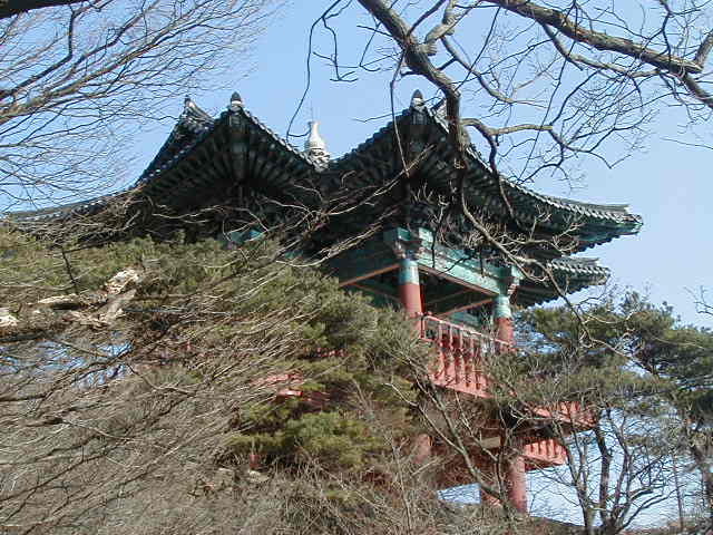 hilltemple.jpg, 63127 bytes, 1/1/1998