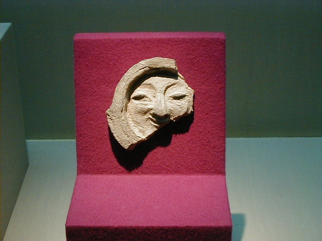 museumface.jpg, 67448 bytes, 1/1/1998