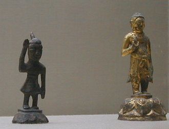 museumstatues.jpg, 11661 bytes, 3/29/2001