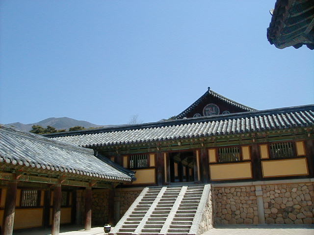 temple4.jpg, 57899 bytes, 1/1/1998