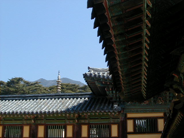 templeint3.jpg, 57143 bytes, 1/1/1998