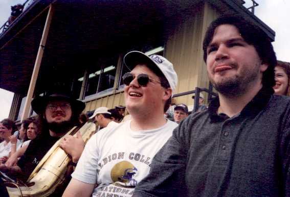 toad - jaimie zach and I.jpg, 41616 bytes, 6/6/2000